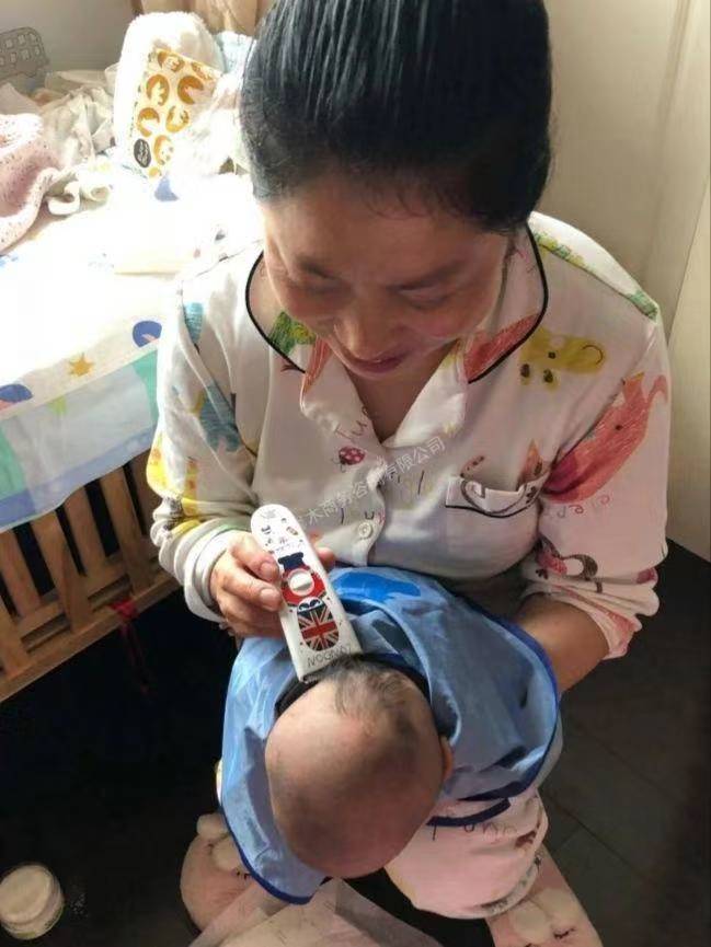 石阿姨缩略图2