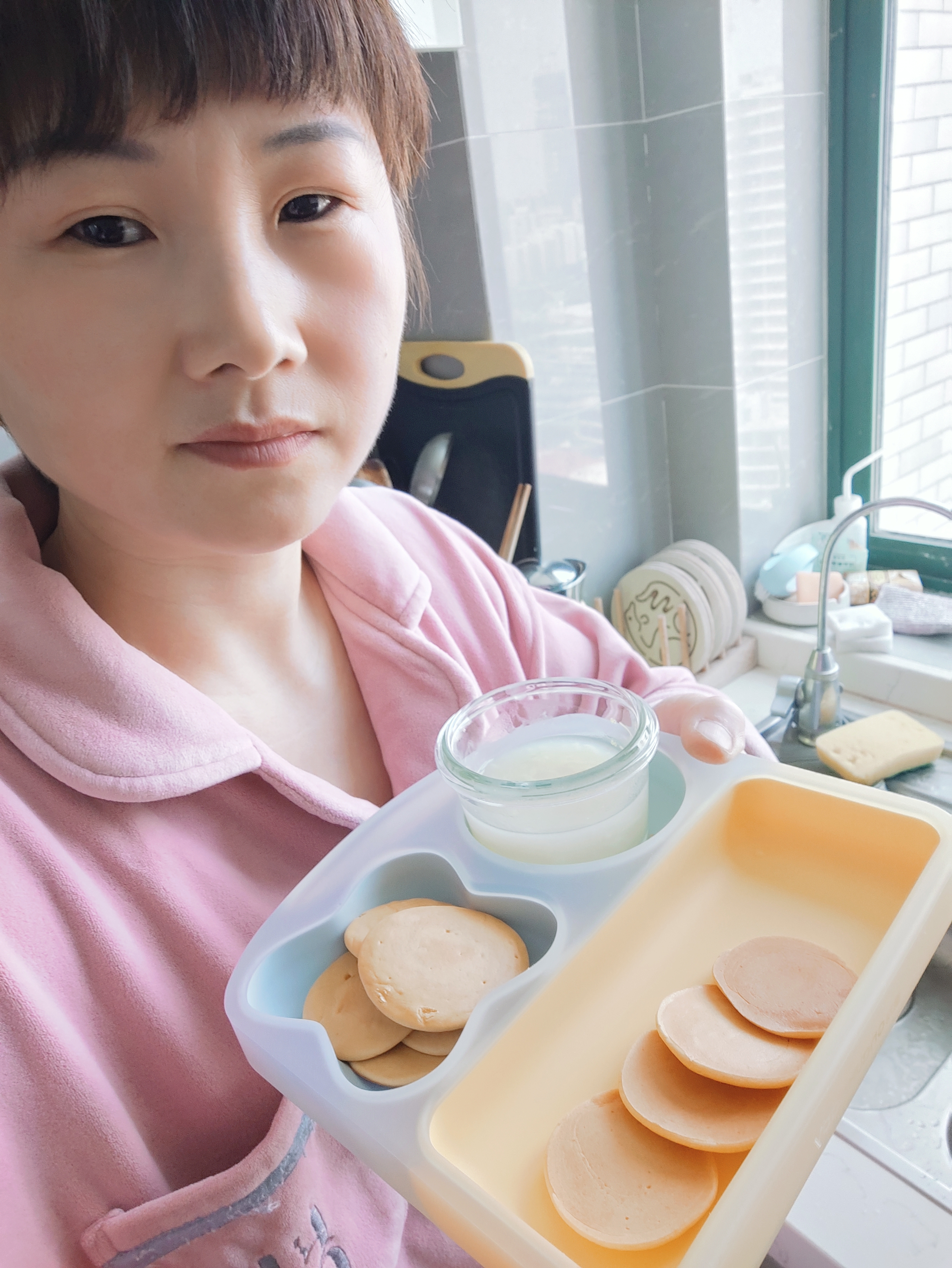 梅阿姨工作生活照9