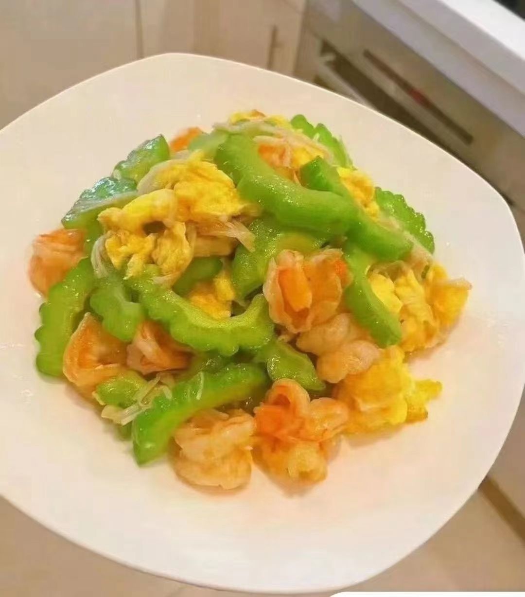 龚阿姨工作生活照2