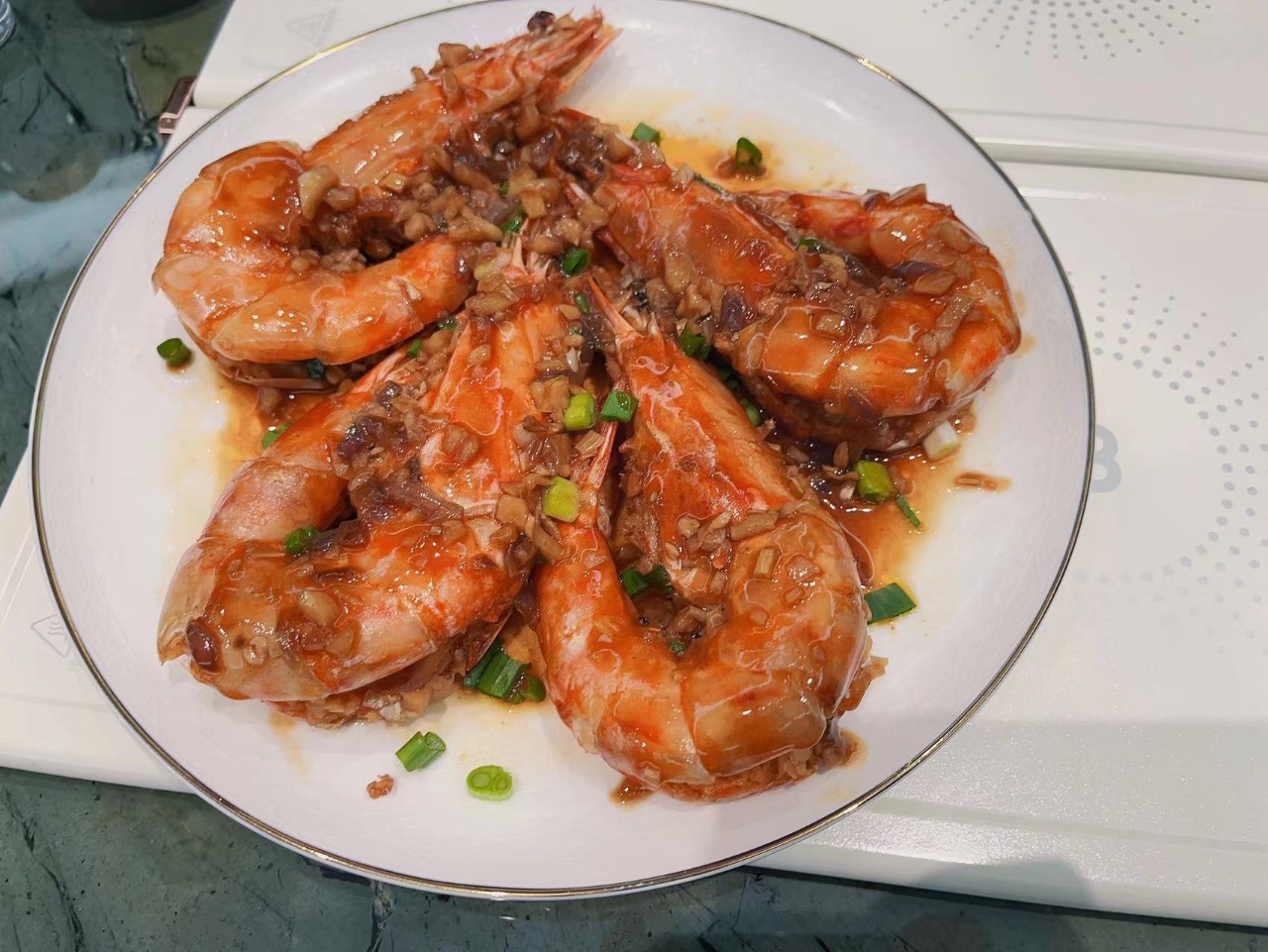 龚阿姨工作生活照1