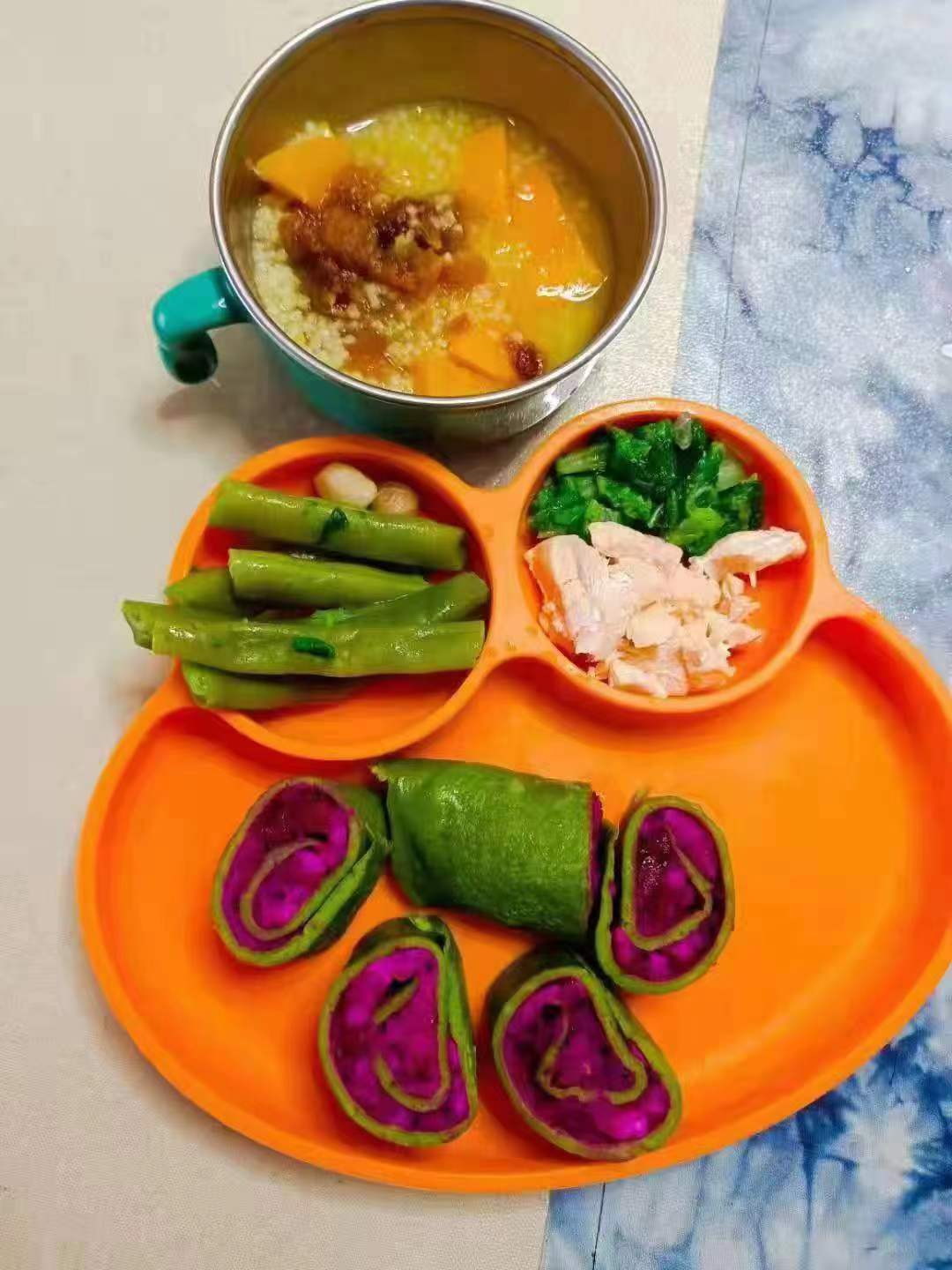 李阿姨工作生活照12