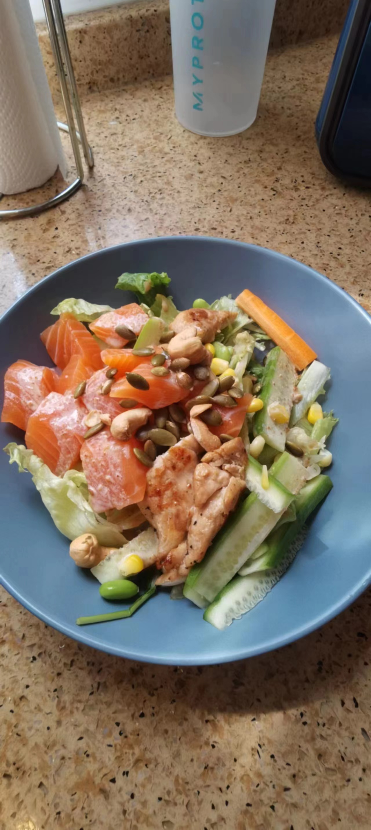 仇阿姨工作生活照2