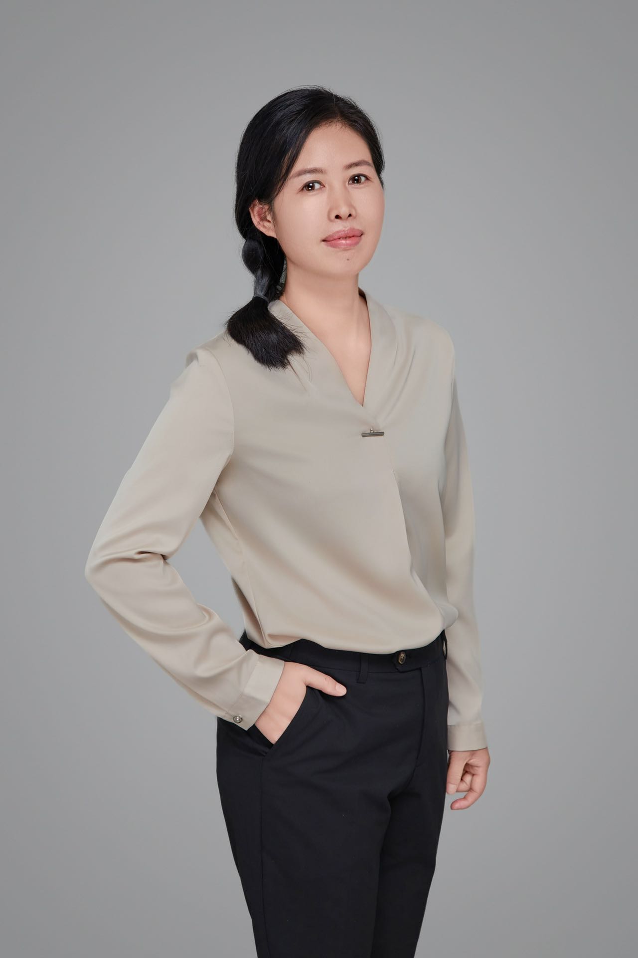 上海育婴师黄阿姨公开照片