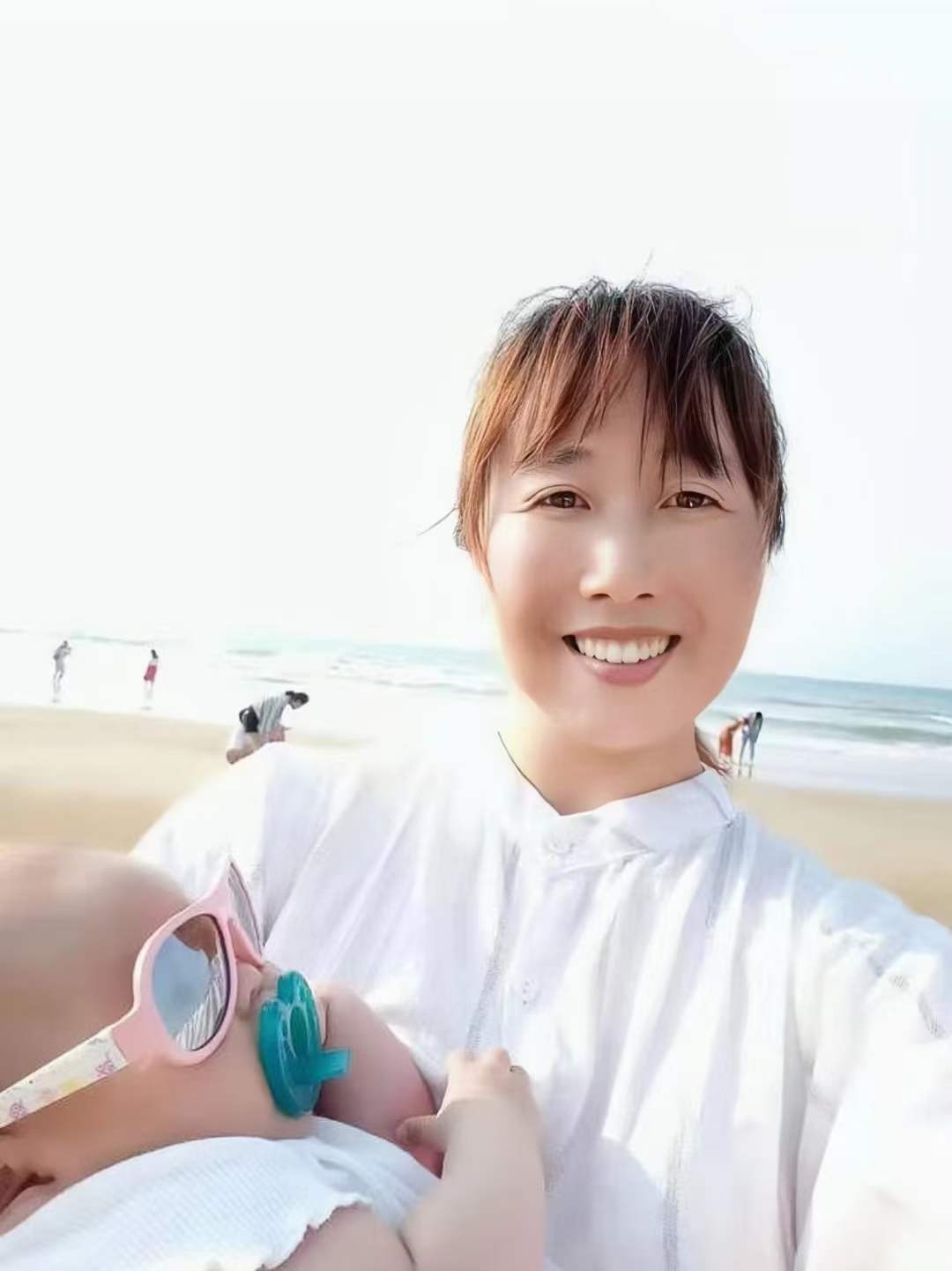 胡阿姨头像