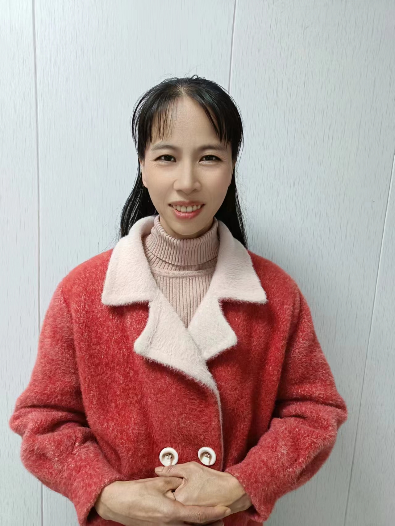 上海家务师叶阿姨公开照片