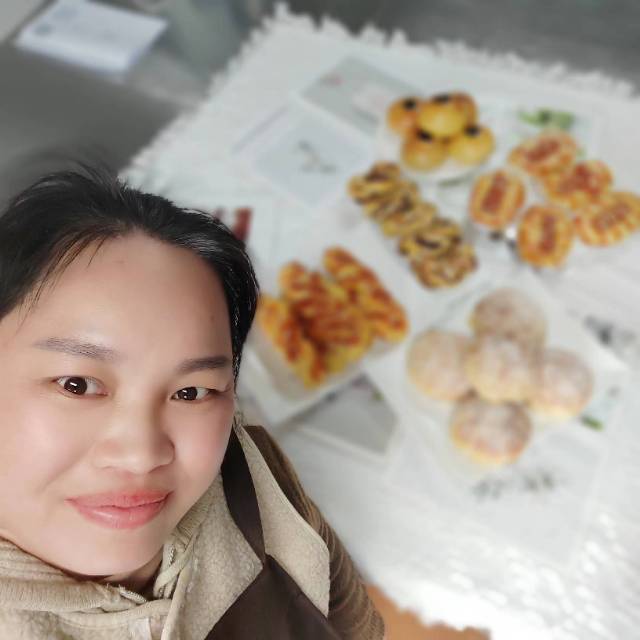 单阿姨工作生活照3