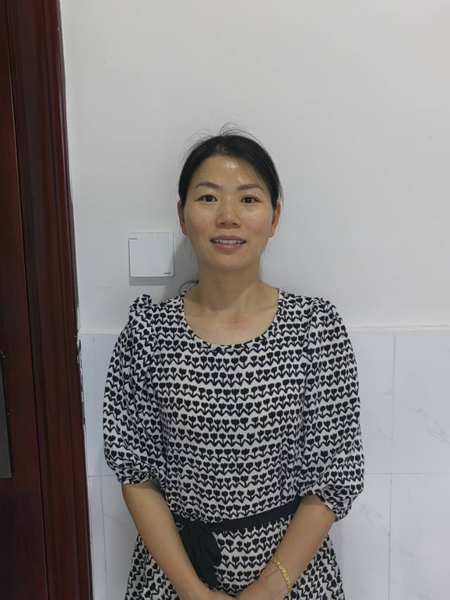 上海育婴师徐阿姨公开照片