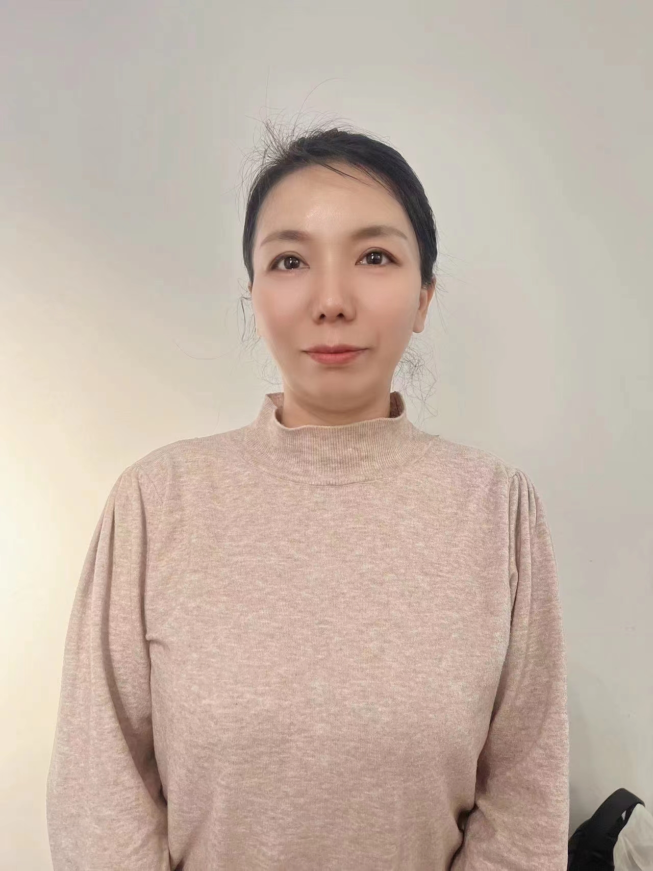 上海家务师赵阿姨公开照片