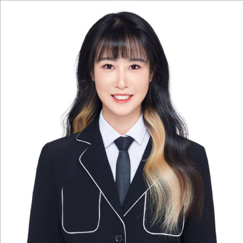 上海成长陪伴师潘阿姨公开照片