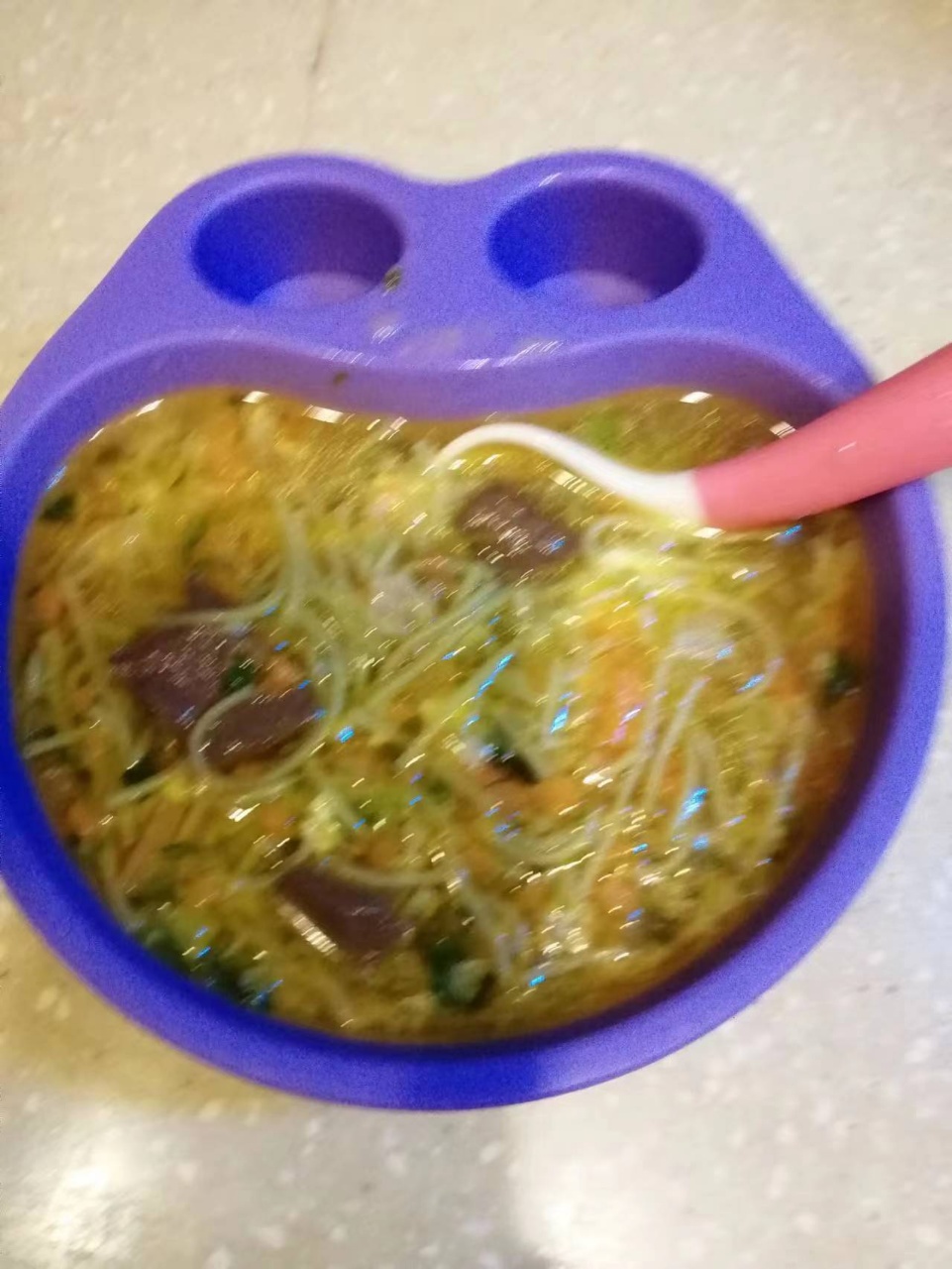 鲍阿姨工作生活照6