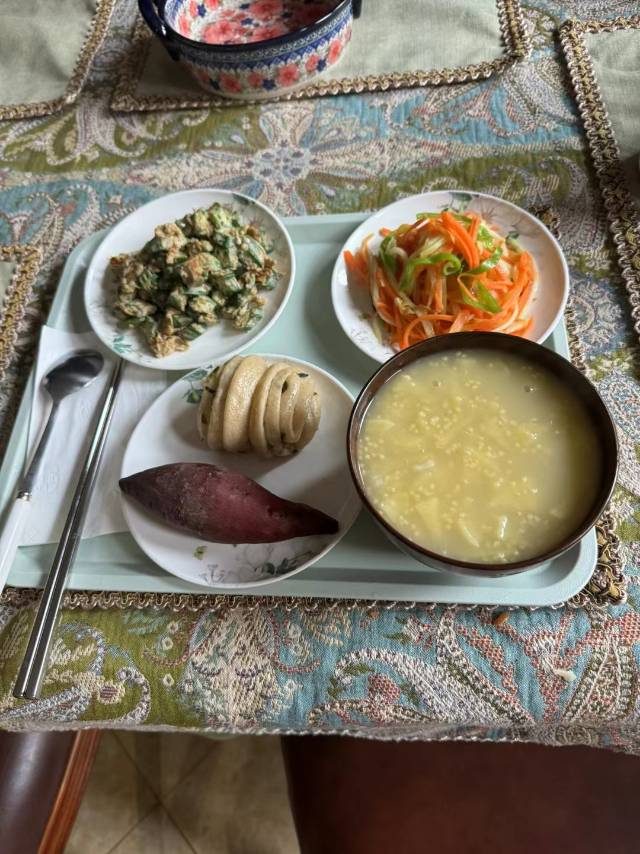 唐阿姨缩略图2