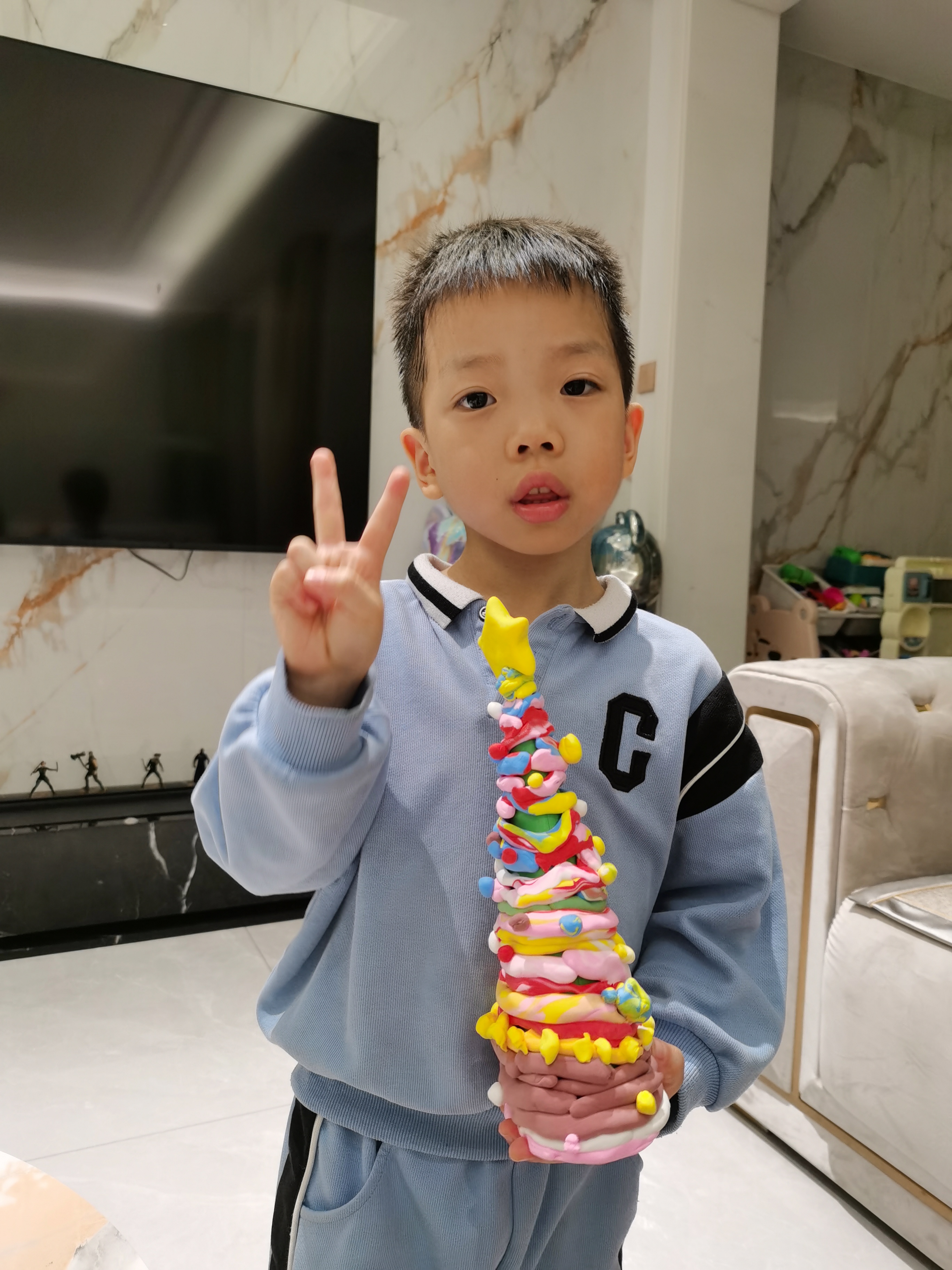 李阿姨工作生活照3