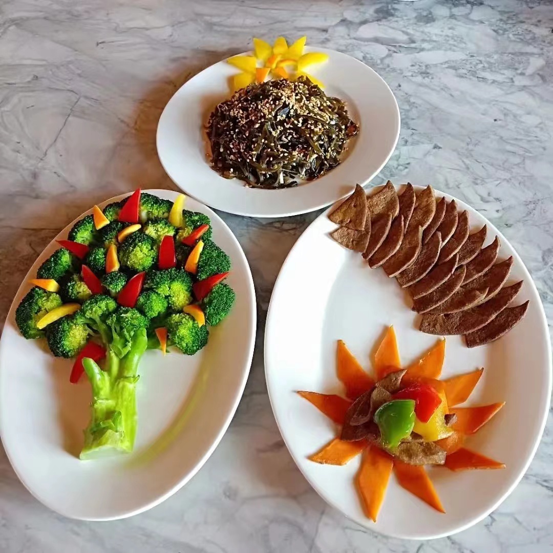 李阿姨工作生活照5