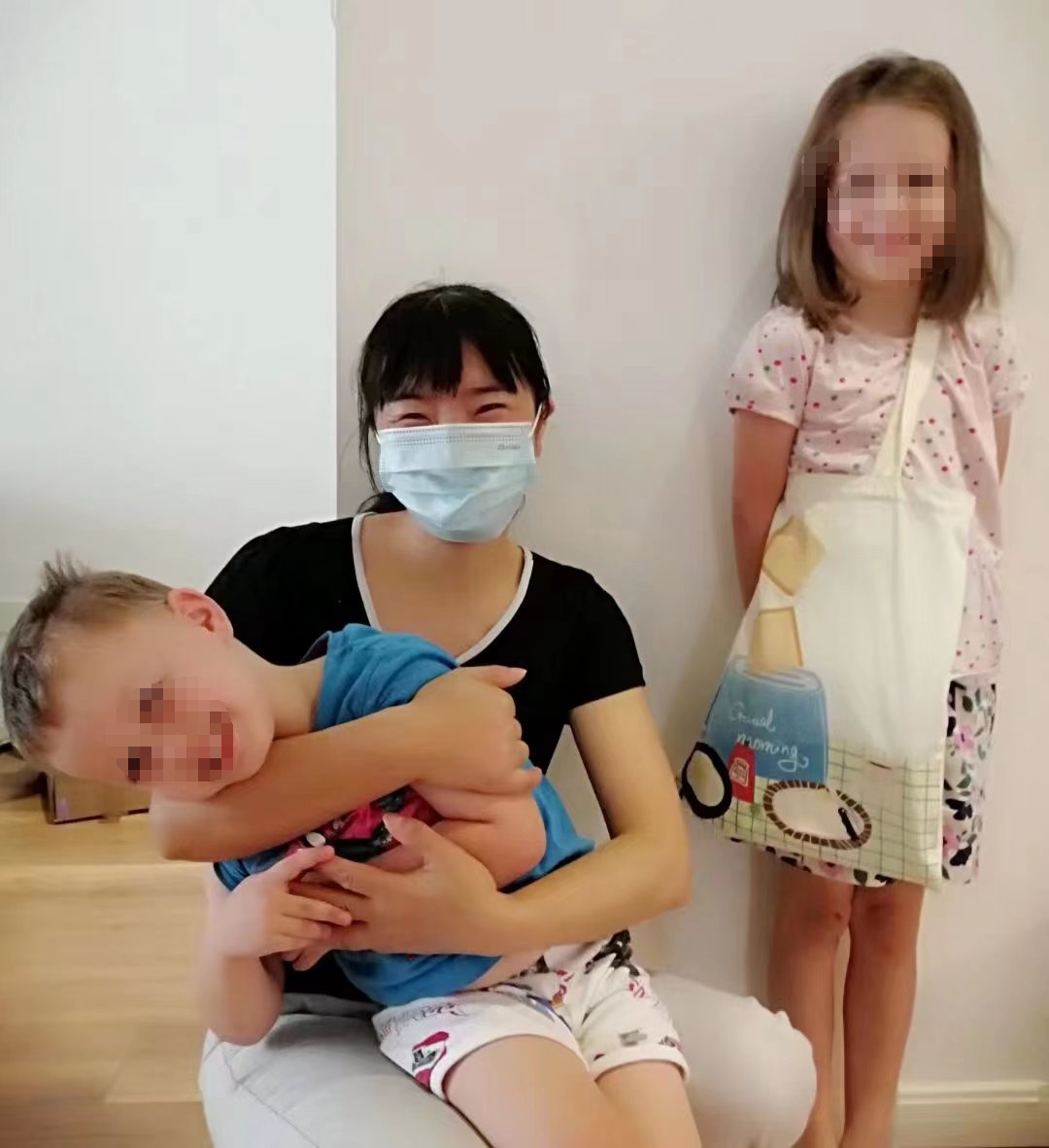 何阿姨缩略图2