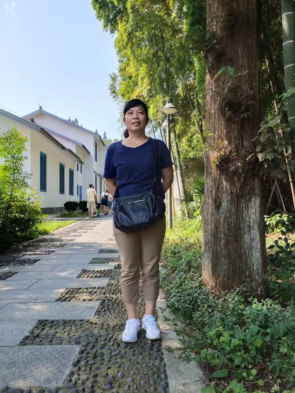 白阿姨公开照片