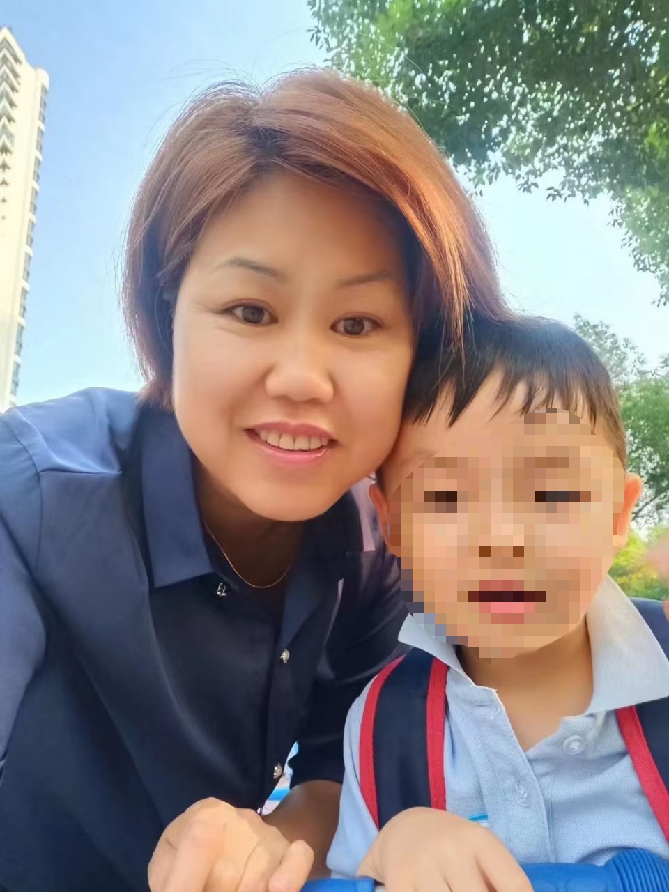 邓阿姨缩略图2