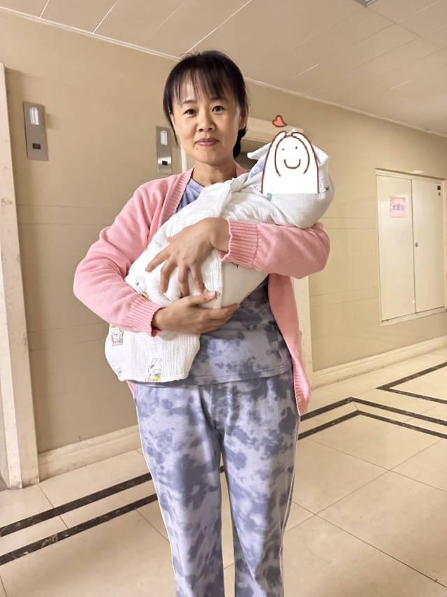 屈阿姨缩略图3