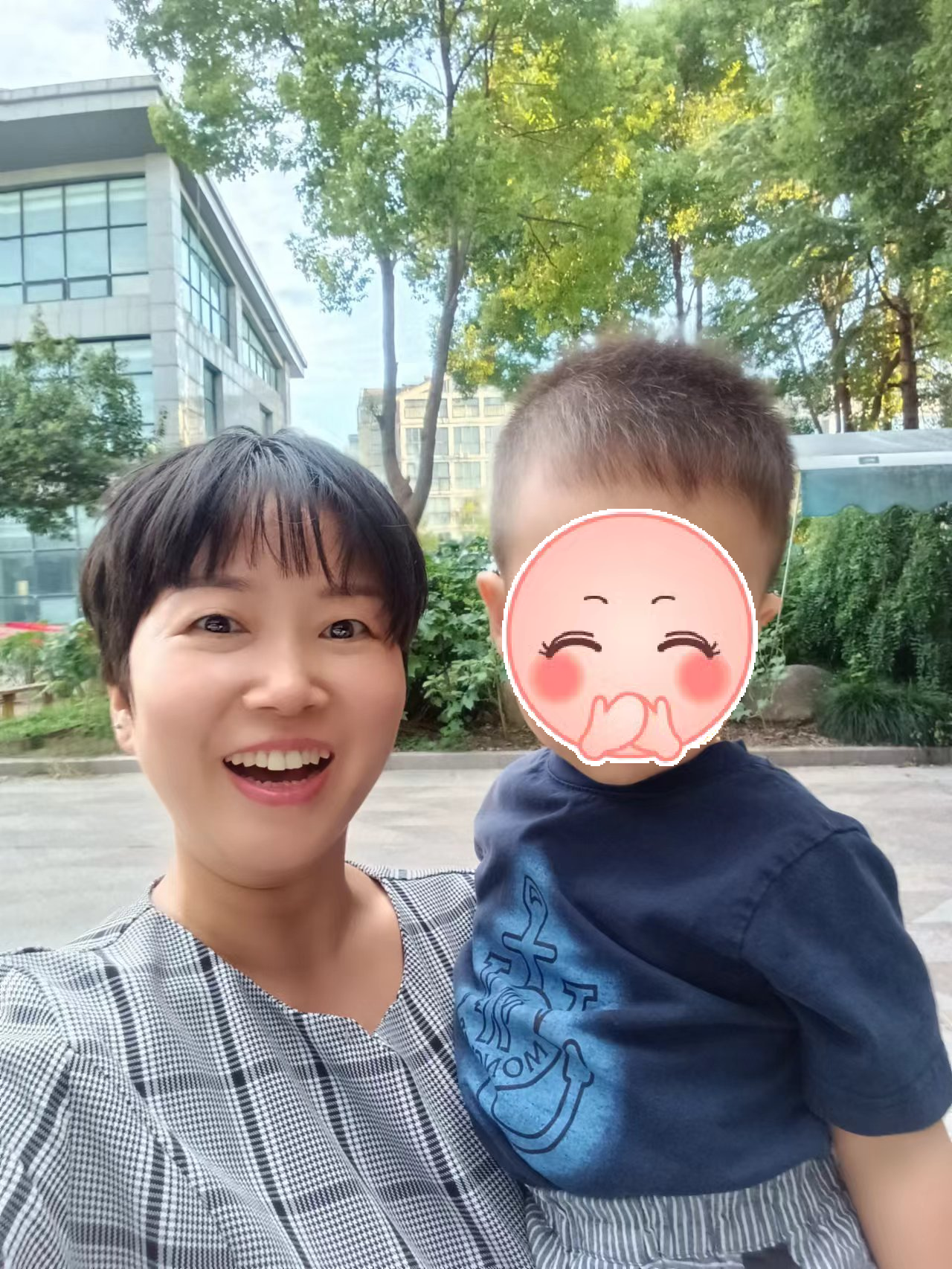 刘阿姨缩略图2