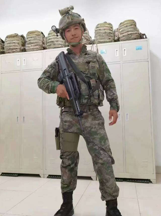 曹师傅缩略图2