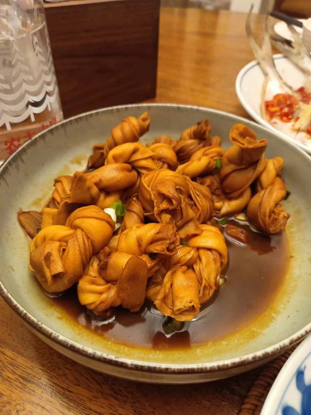 李阿姨工作生活照1