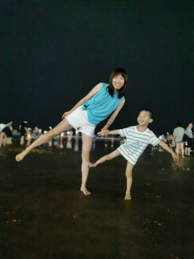 王阿姨工作生活照2