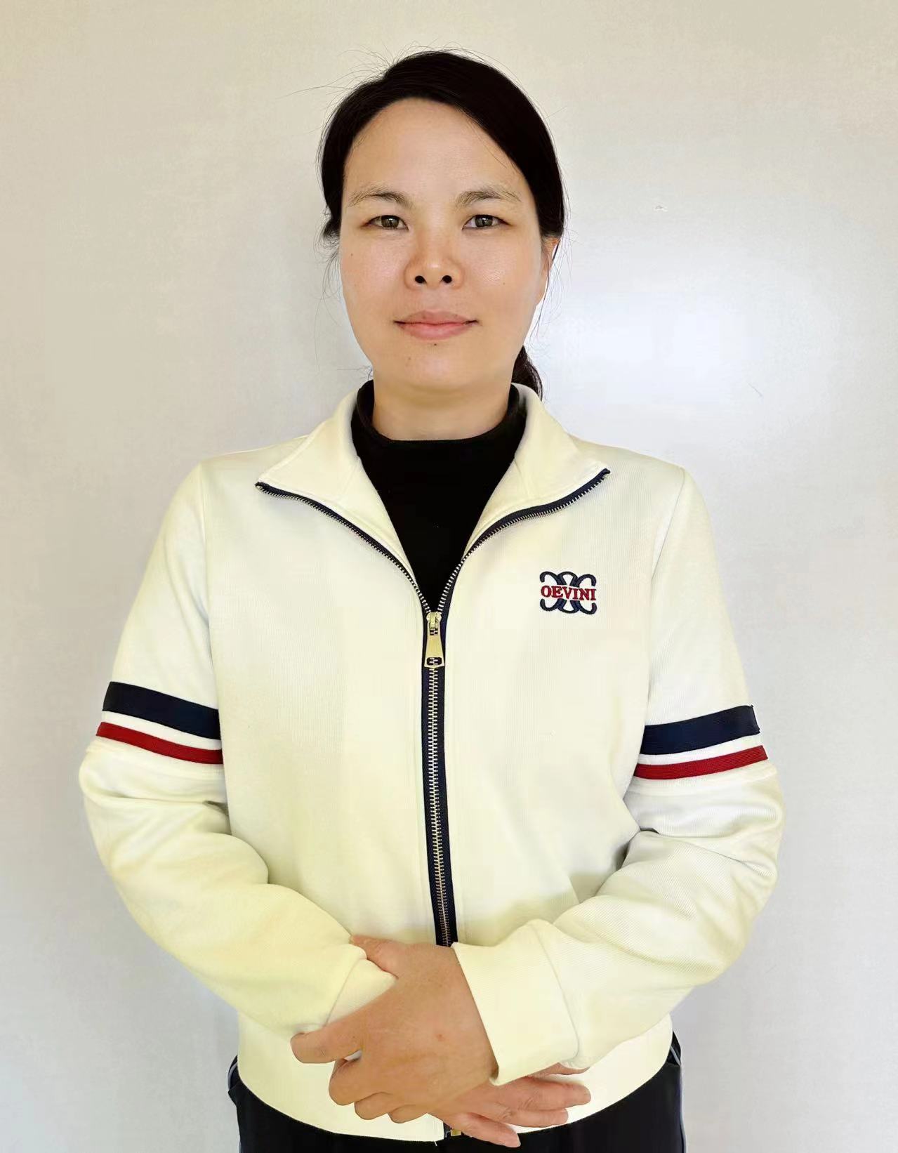 上海家务师刘阿姨公开照片