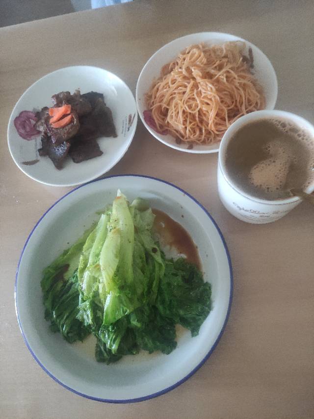 徐阿姨工作生活照5
