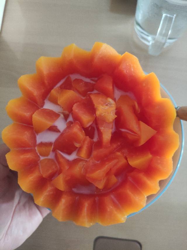 徐阿姨工作生活照3