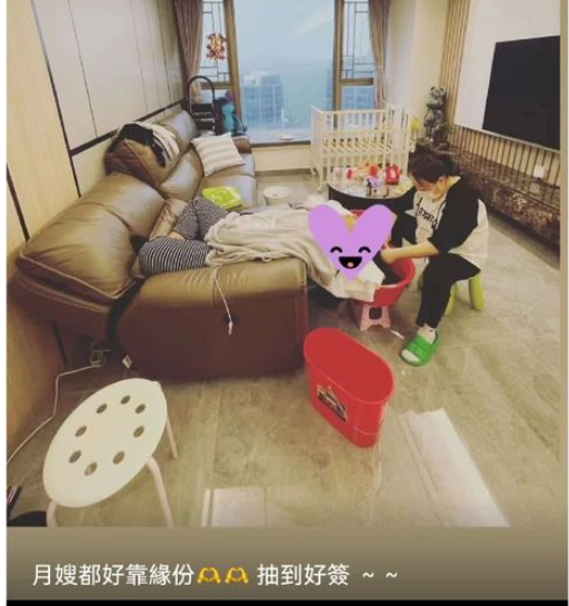 龙阿姨工作生活照3