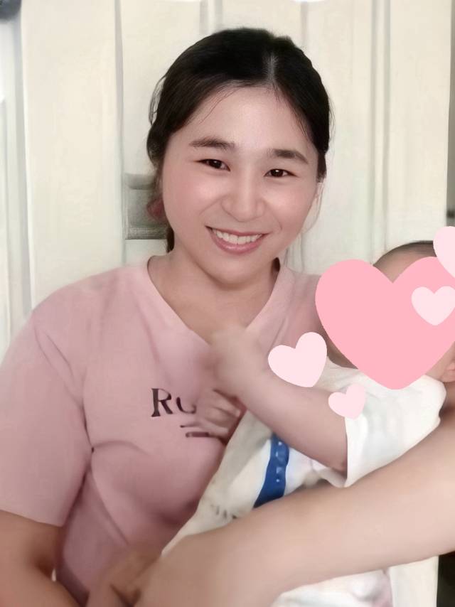 杨阿姨工作生活照1