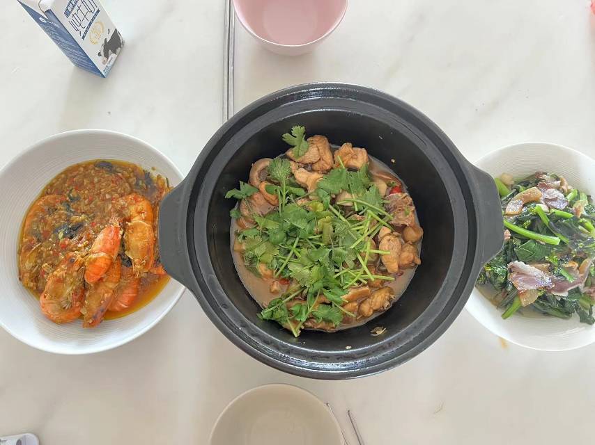 刘阿姨工作生活照2