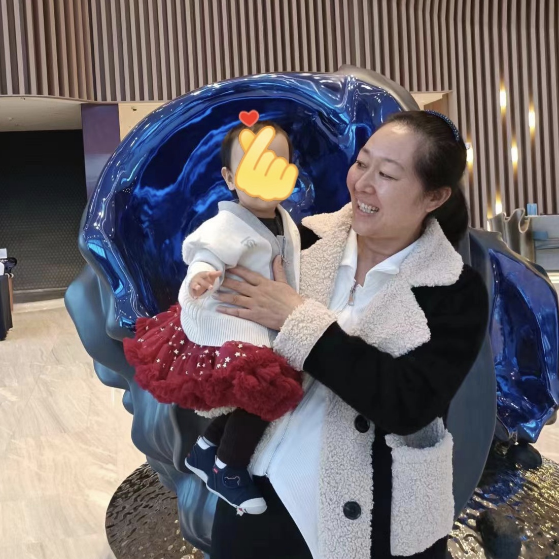 上海育婴师赵阿姨公开照片