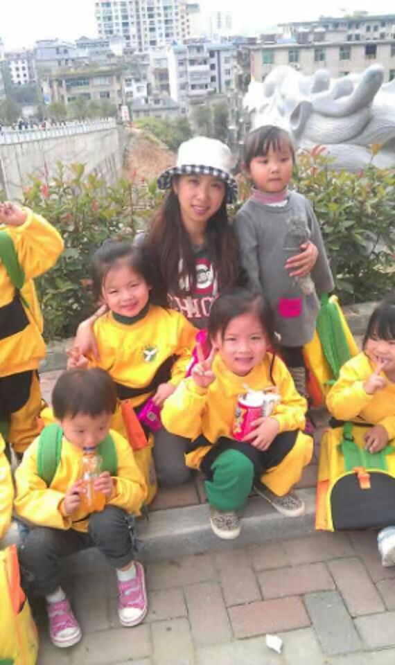 方阿姨工作生活照7