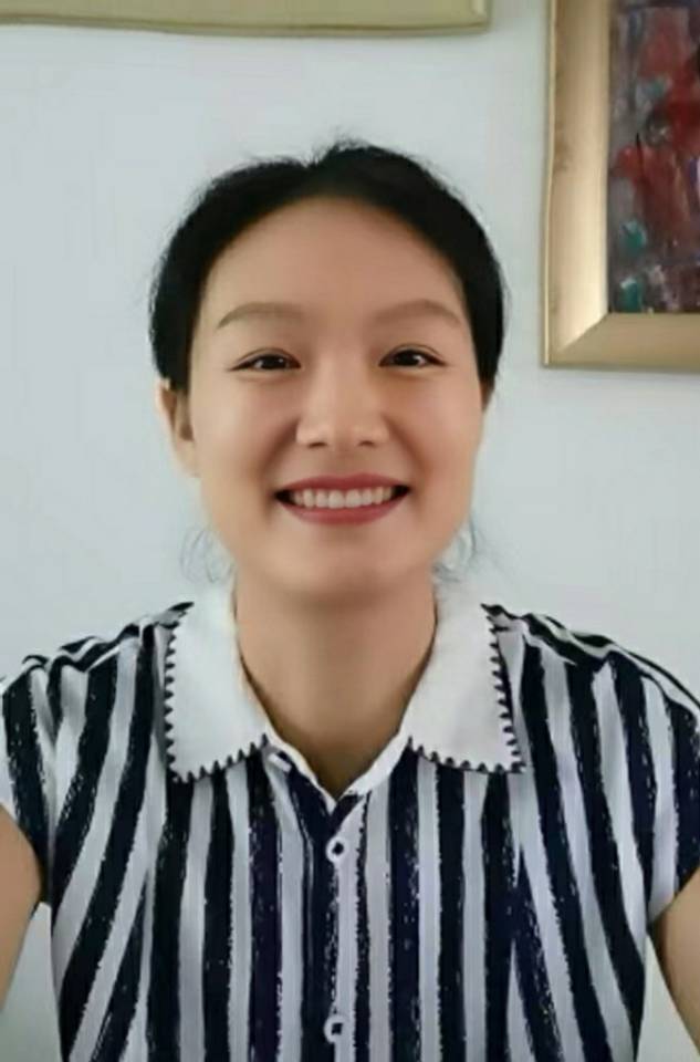 上海成长陪伴师李阿姨公开照片