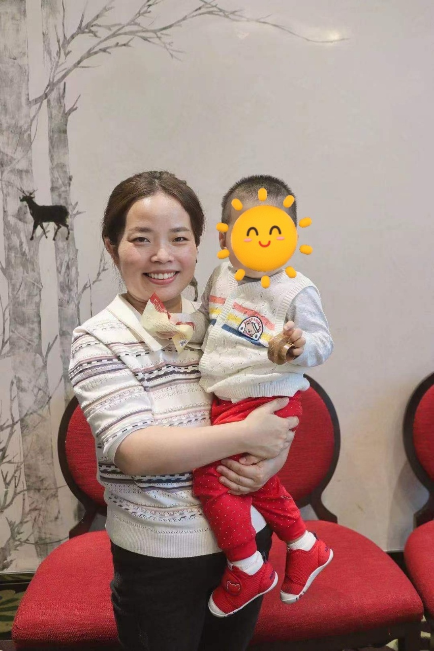 上海家务师、育婴师崔阿姨公开照片