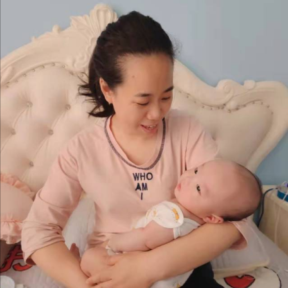 上海育婴师侍阿姨公开照片