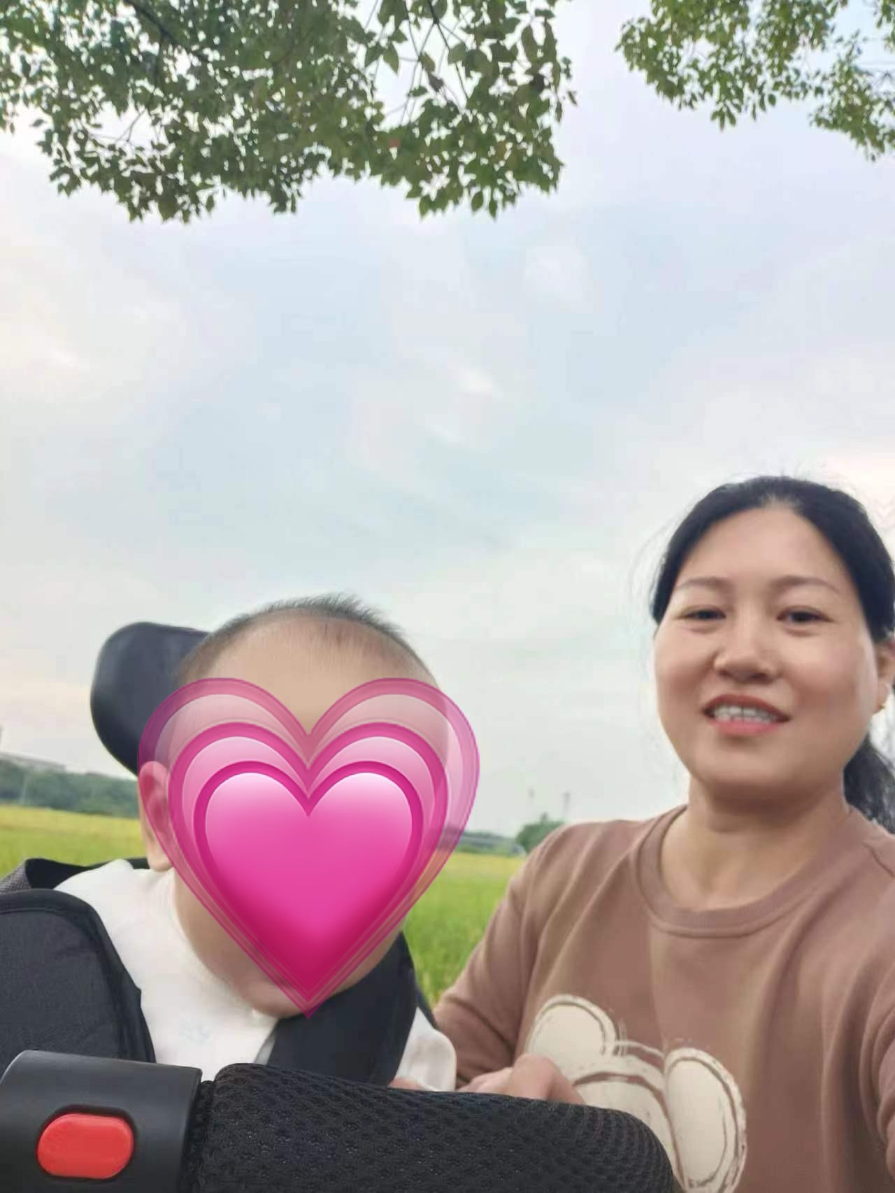 李阿姨工作生活照2
