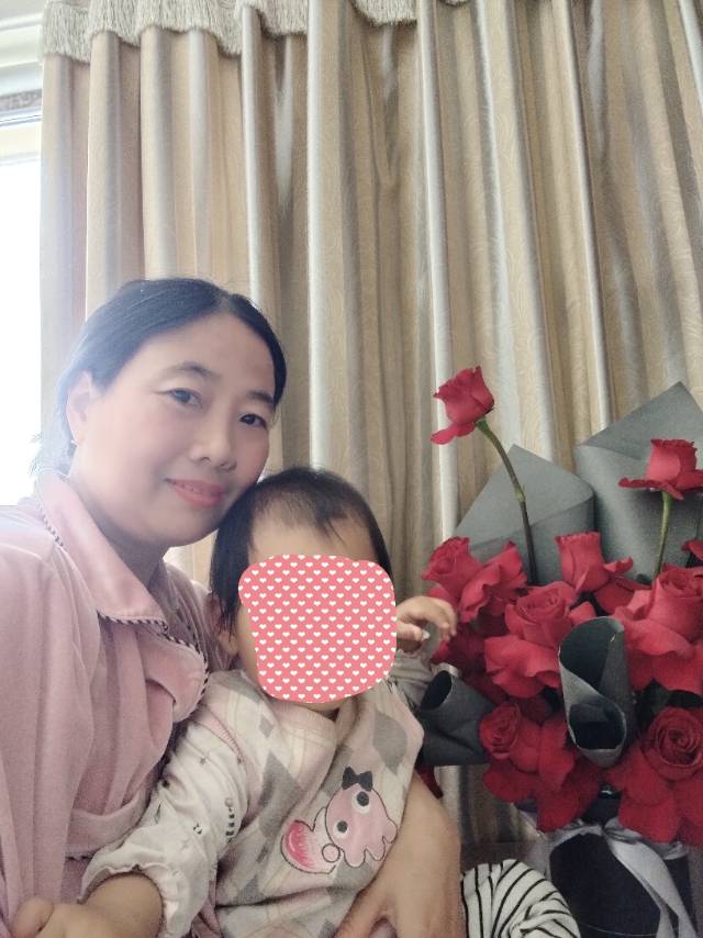 崔阿姨工作生活照4