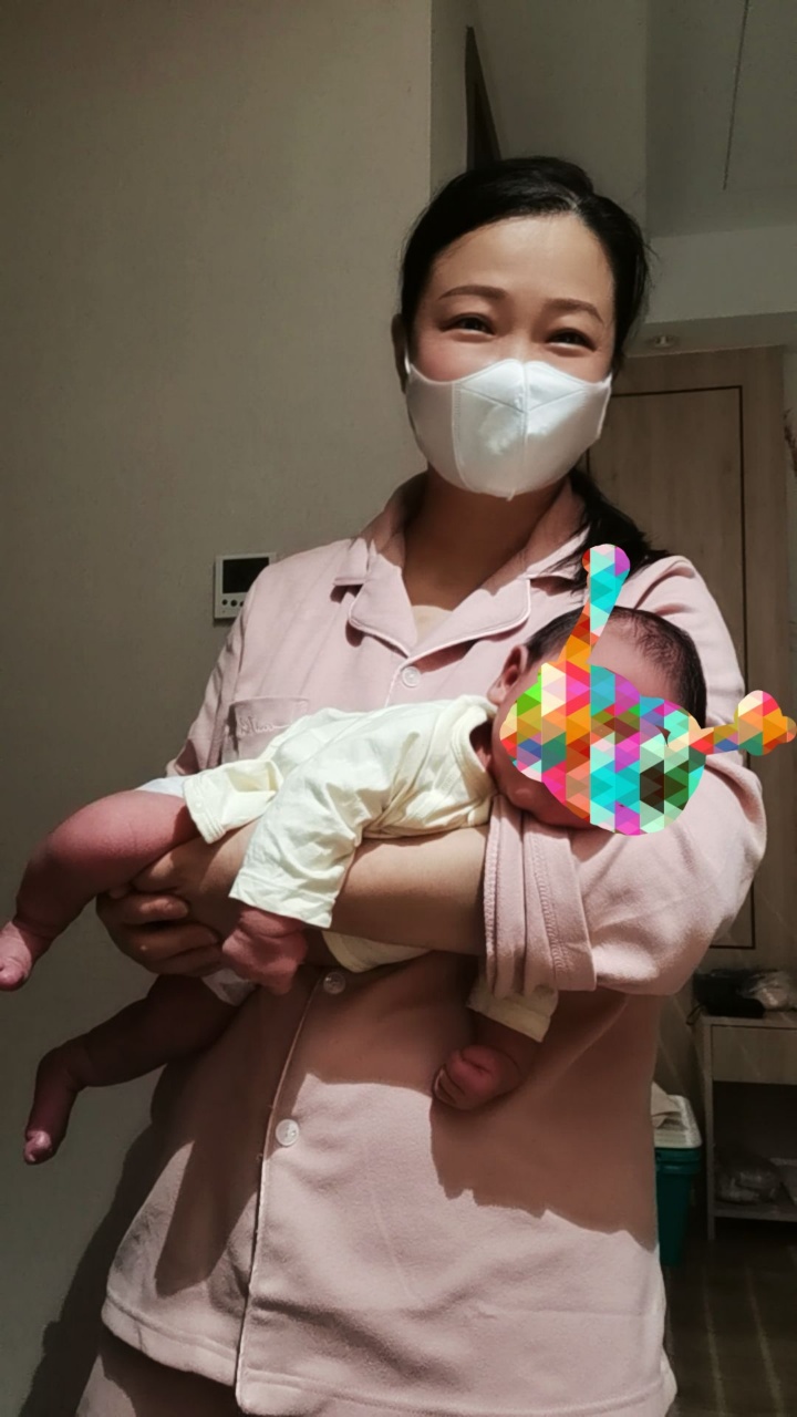 周阿姨工作生活照2