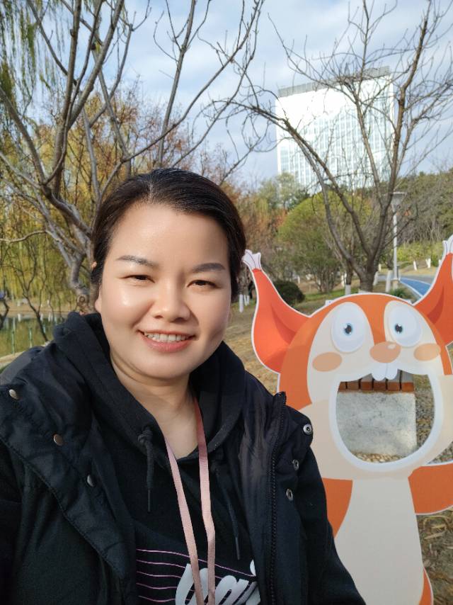 全国育婴师刘阿姨公开照片
