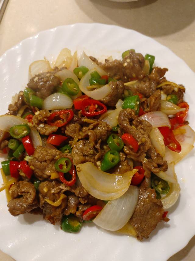 刘阿姨工作生活照1
