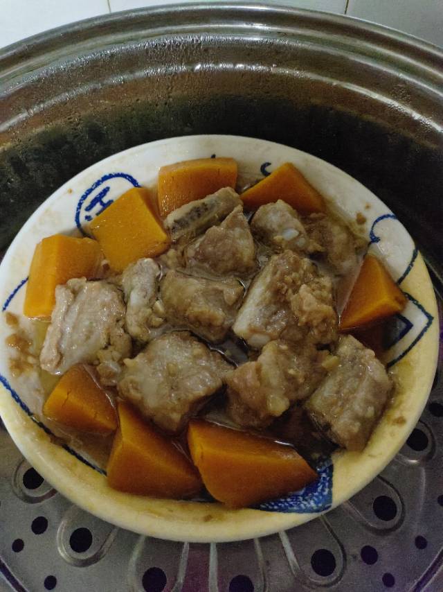 刘阿姨工作生活照4