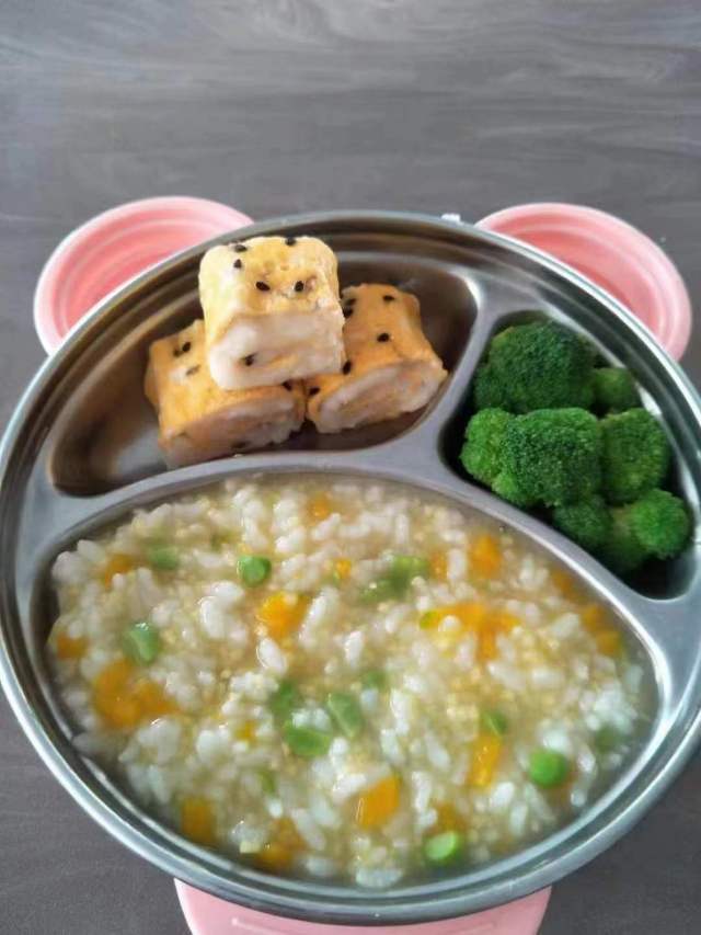 王阿姨工作生活照8