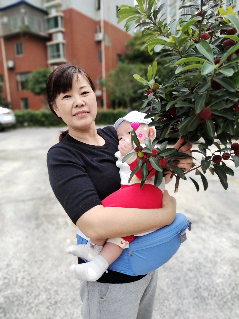 谢阿姨工作生活照3