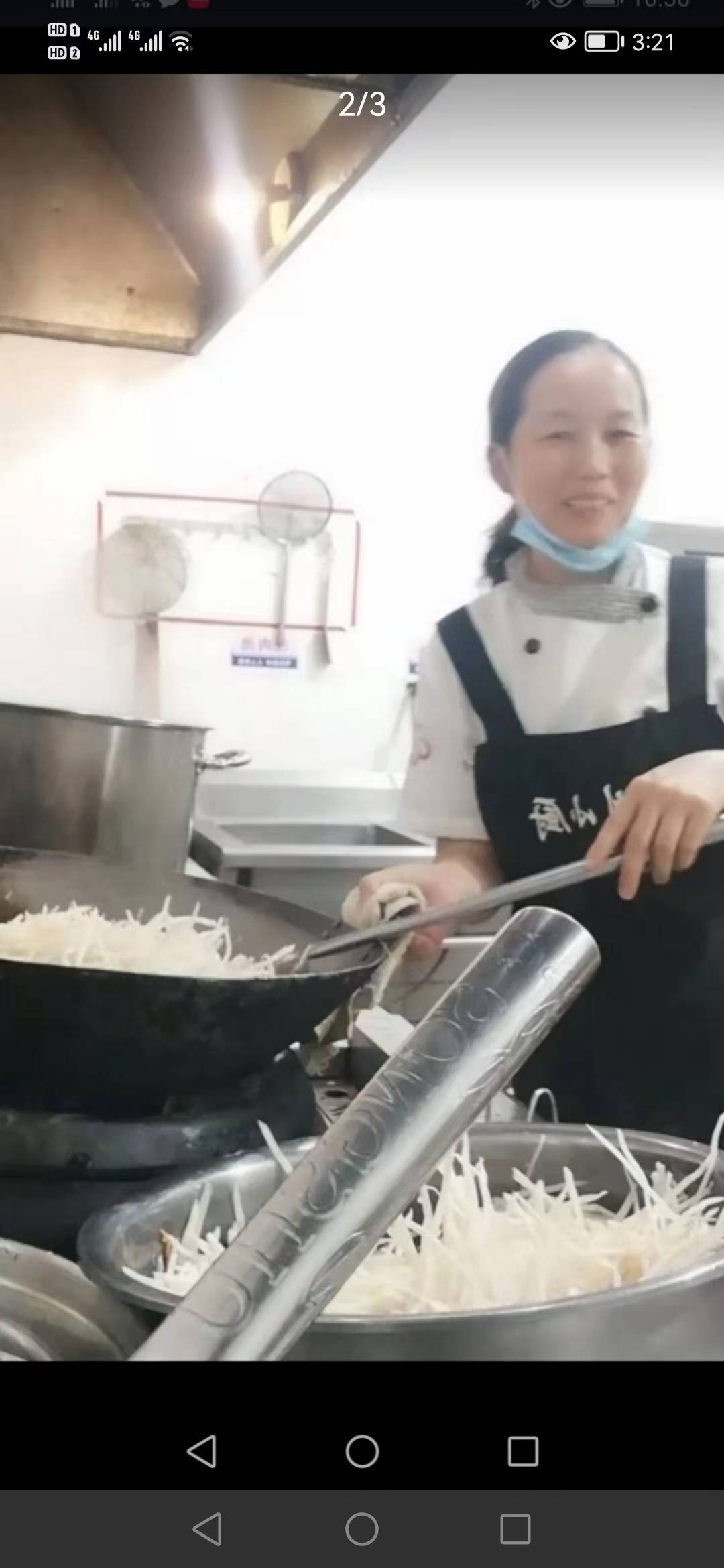 齐阿姨工作生活照5