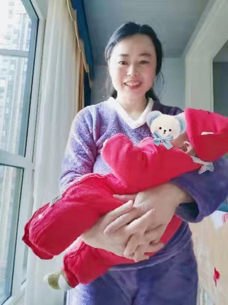 黎阿姨工作生活照8