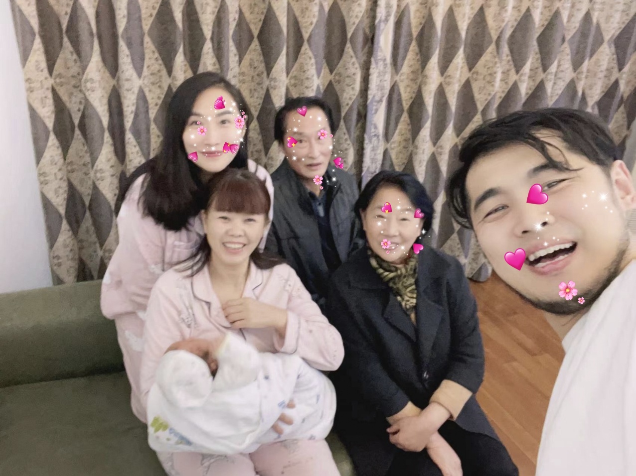 谢阿姨工作生活照2