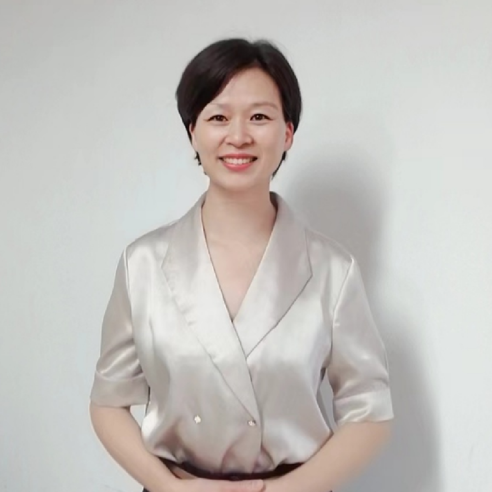 上海育婴师谭阿姨公开照片