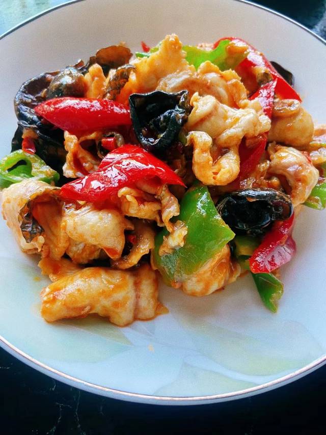 阮阿姨工作生活照9