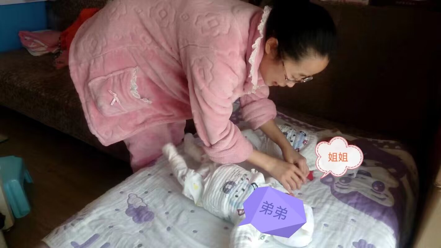 翁阿姨工作生活照2